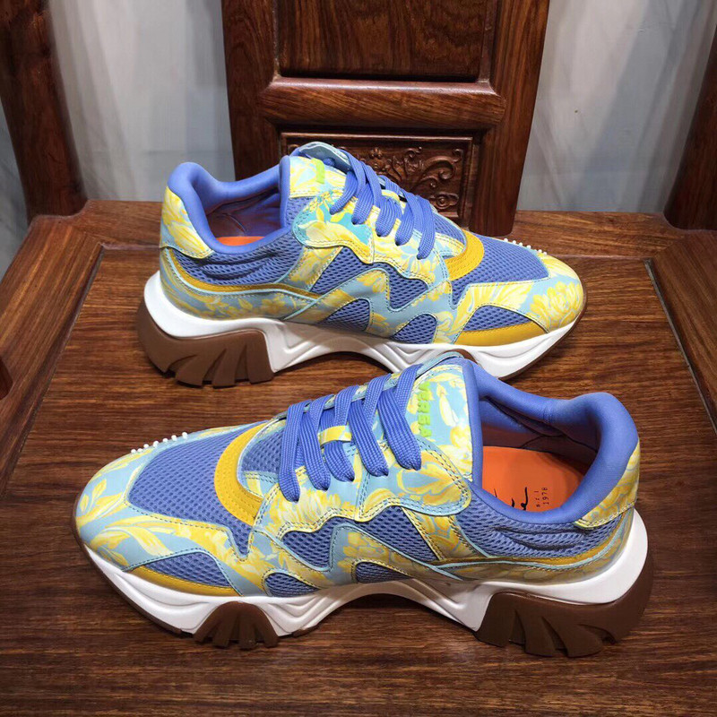 vs chain reaction sneakers